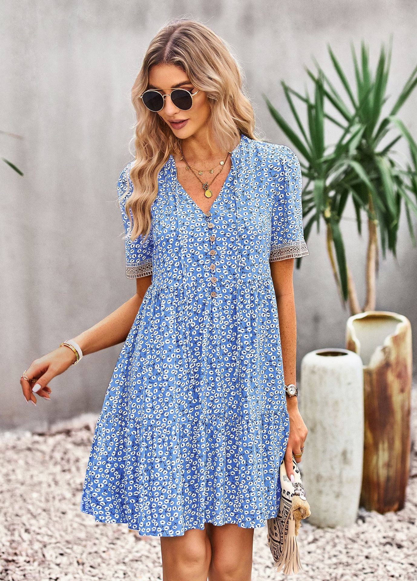 Floral Buttoned Puff Sleeve Dress